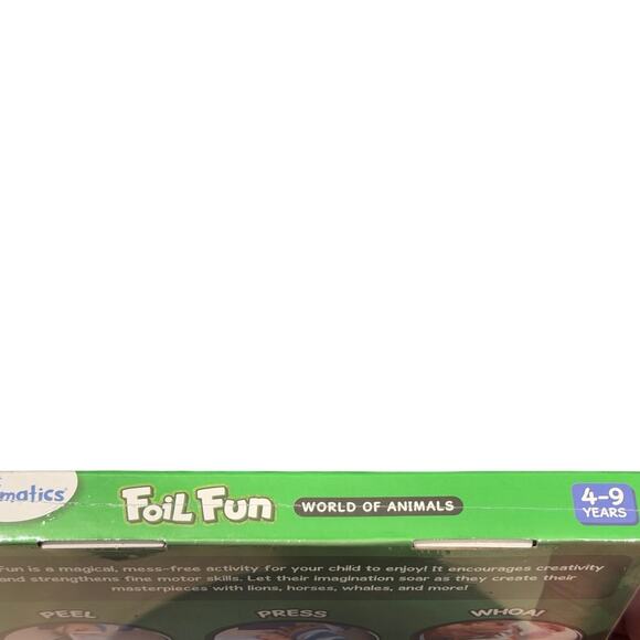 Foil Fun World of Animals Craft Kit Kids Ages 4–9 New Sealed Stickers Canvasses - Picture 3 of 3